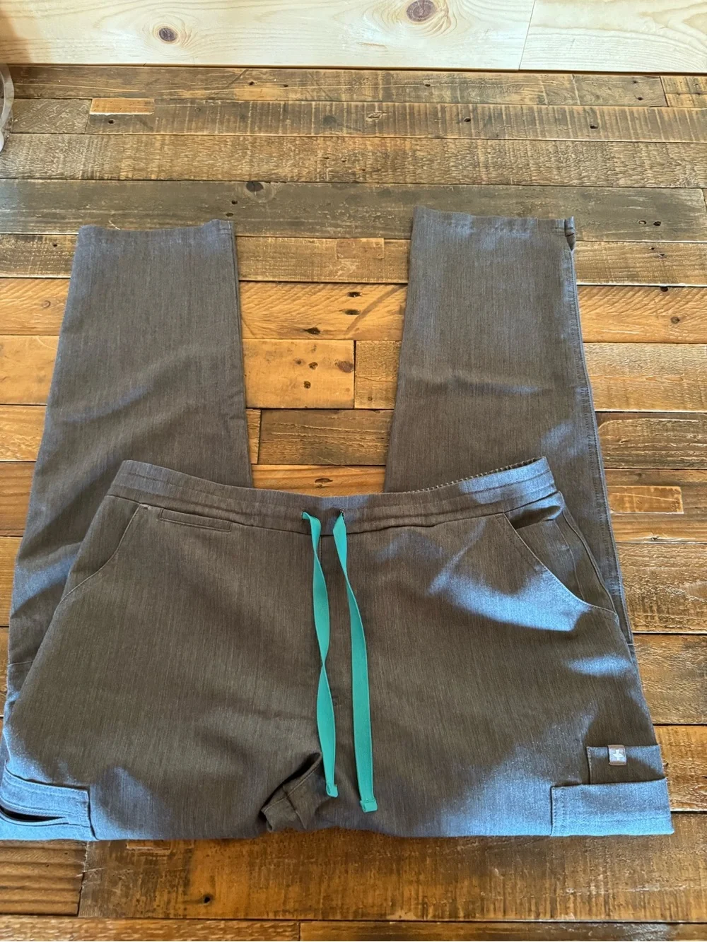 FIGS Women’s Gray Technical Pant
